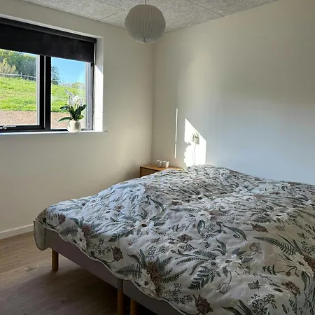 House On Large Nature Plot With Sea View And בית נופש Broager